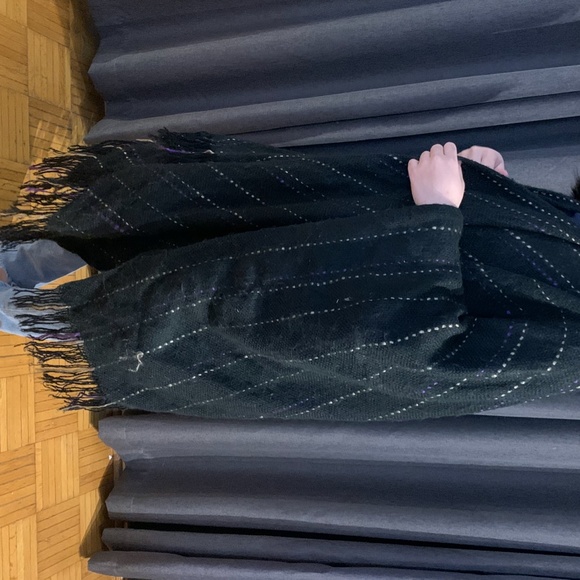 Woven scarf - Picture 2 of 2